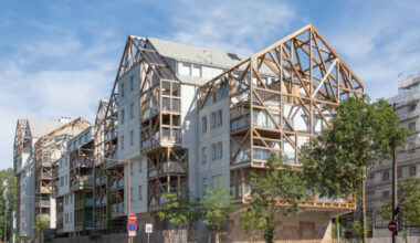 Immeuble colombages près de Strasbourg - vue depuis allée du Bohrie