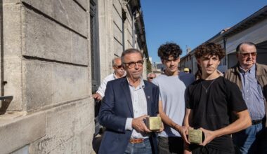 deux nouveaux pavés de la mémoire posés dans le quartier Nansouty