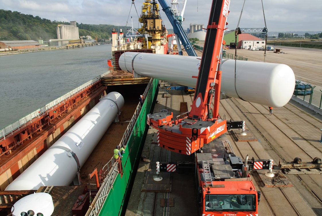 Rouen : Deux réservoirs de 40 mètres déchargés à Petit-Couronne