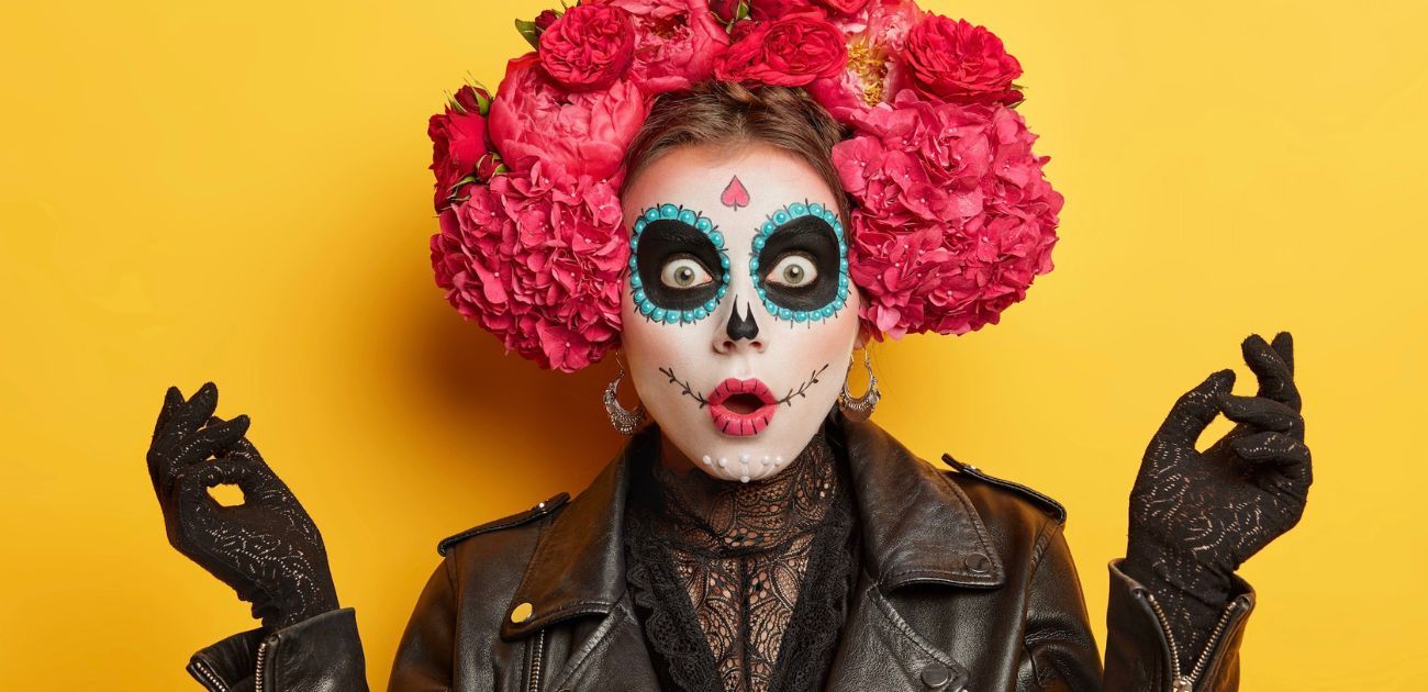 3 maquillages d'Halloween dangereux pour vous selon un médecin