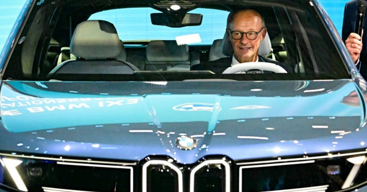 Allemagne: Merz réunit une industrie automobile en crise : Actualités