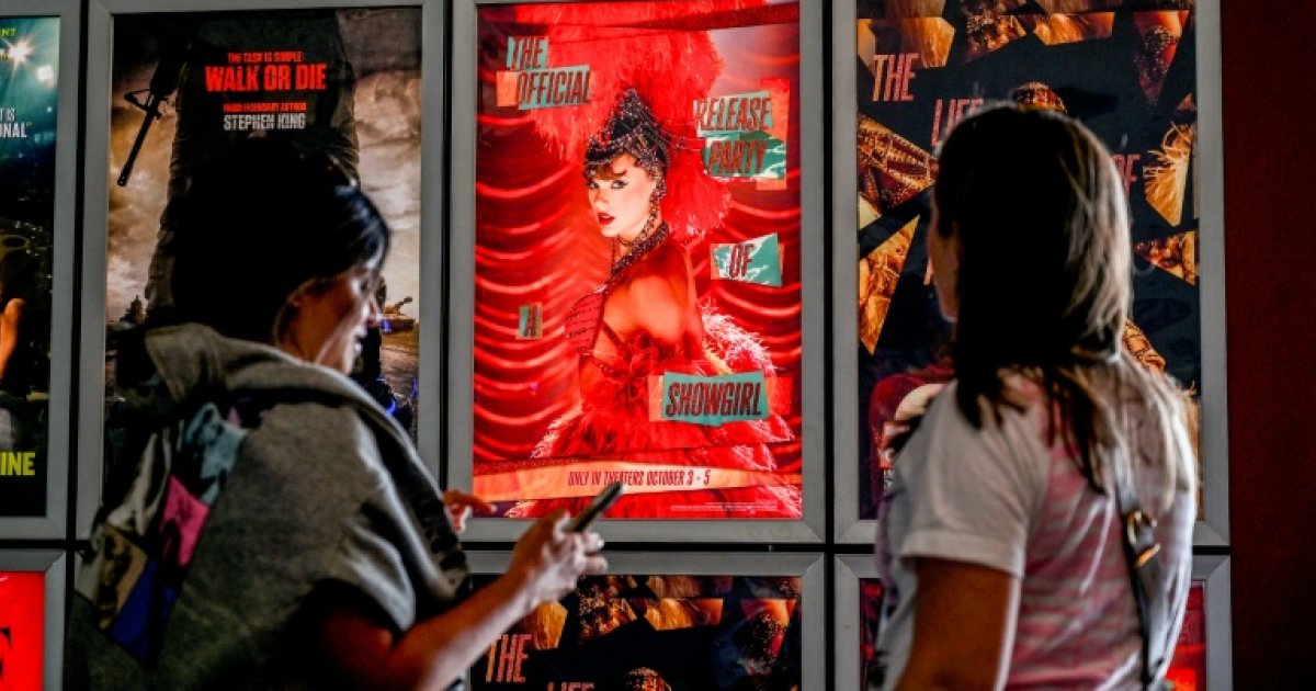 "La bande son de ma vie": les fans de Taylor Swift célèbrent en choeur son 12e opus : Actualités