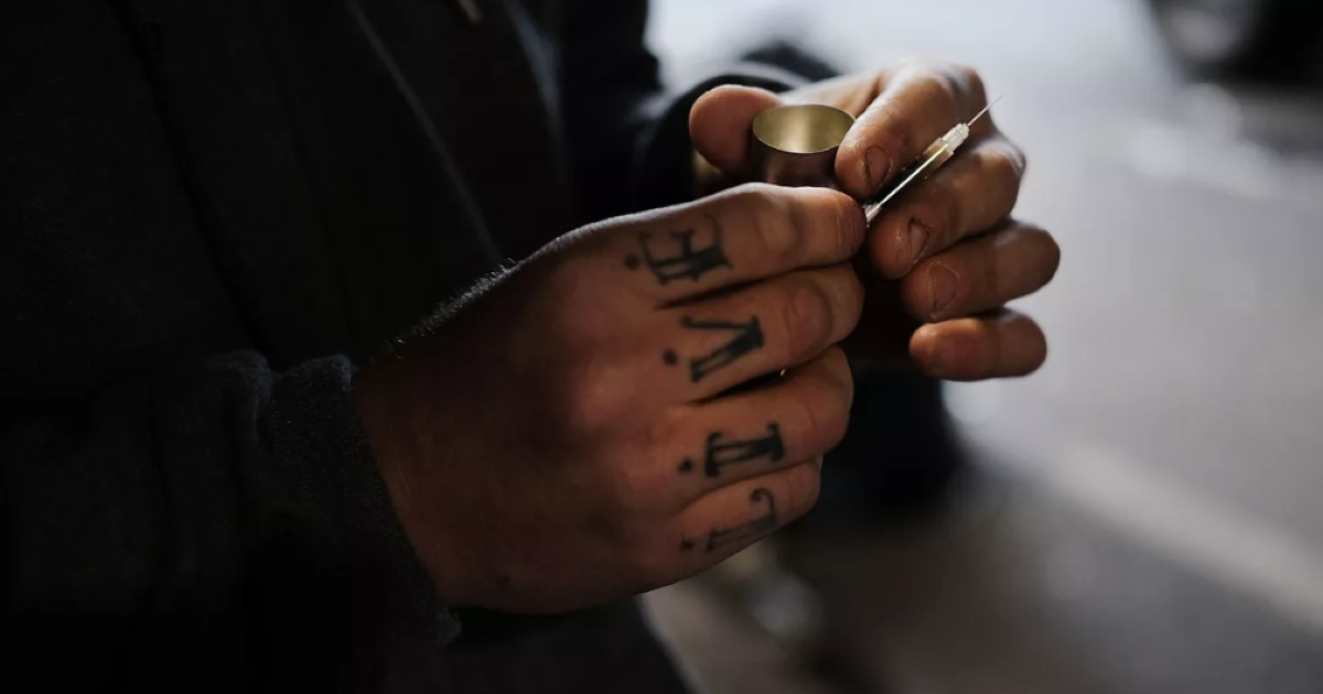 à Bordeaux, des riverains réclament le déménagement d’un lieu d’accueil des consommateurs de drogue