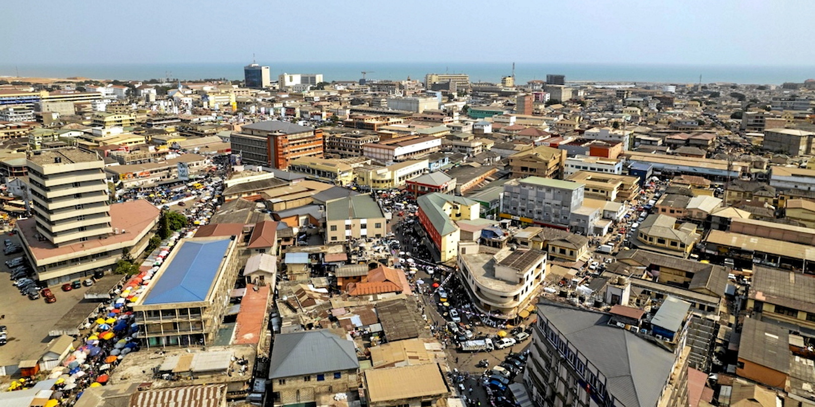 Le Ghana sous pression juridique après avoir accueilli 42 migrants expulsés par les États-Unis