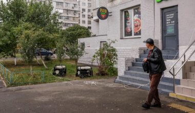 après les attaques de la nuit contre la capitale, le maire de Kiev demande aux habitants de se préparer à de nouveaux bombardements
