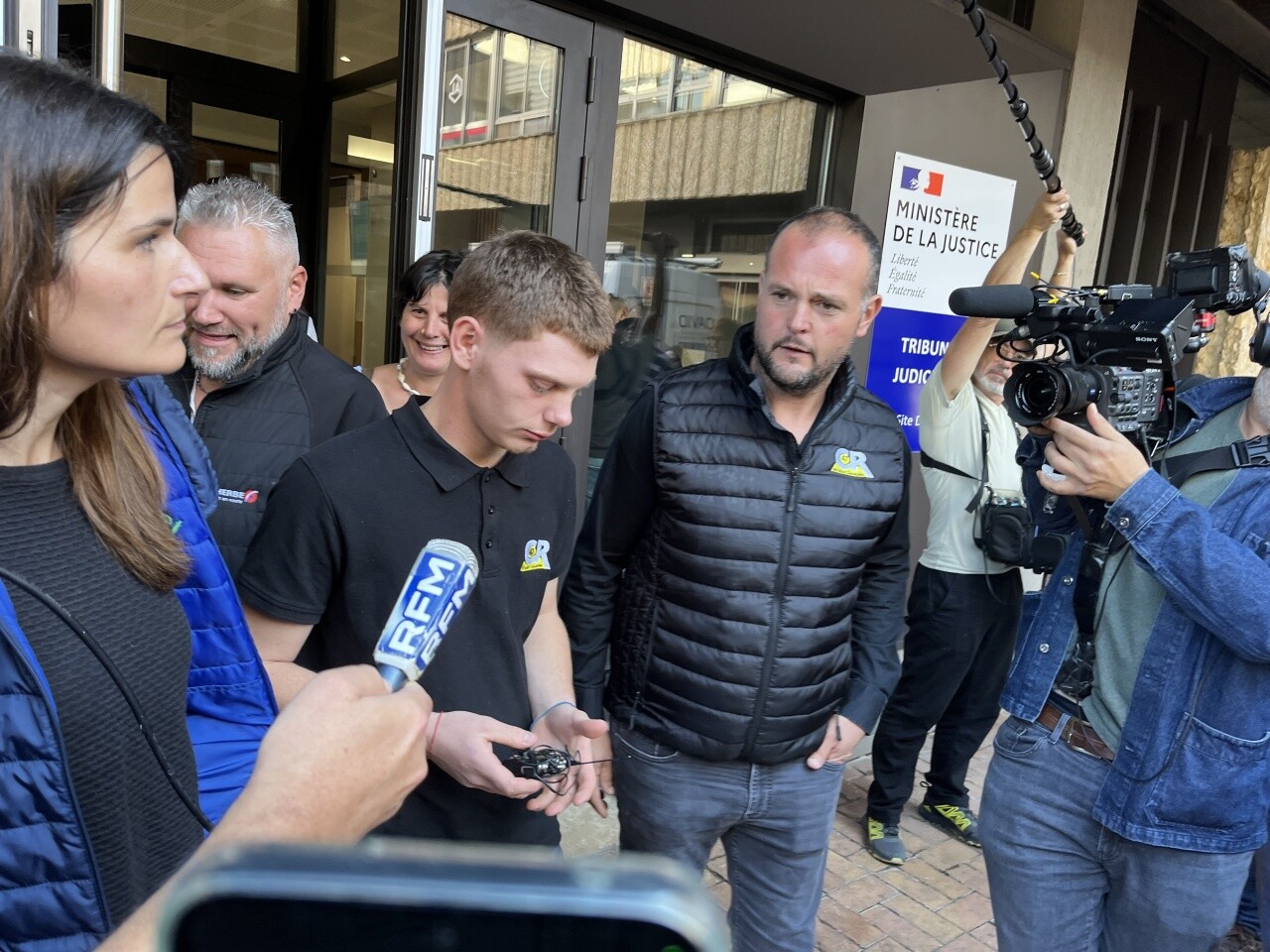 Suivi par la télévision et la presse à l'étranger, le jeune Lucas est devenu un phénomène de société