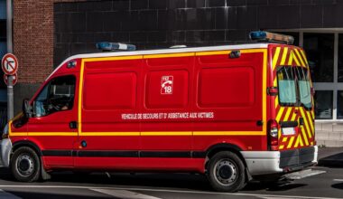Un conducteur de trottinette mortellement fauché par une moto au sud de Lyon