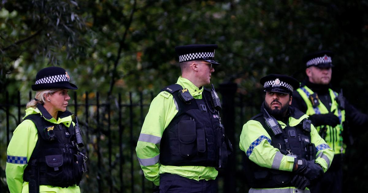 un mort et deux blessés dans une attaque au couteau près de Londres, le suspect interpellé