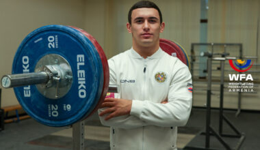Gor Sahakyan (Arménie), médaille de bronze aux Championnats d'Europe Espoirs d’haltérophilie des 71 kg à Durrës (Albanie)