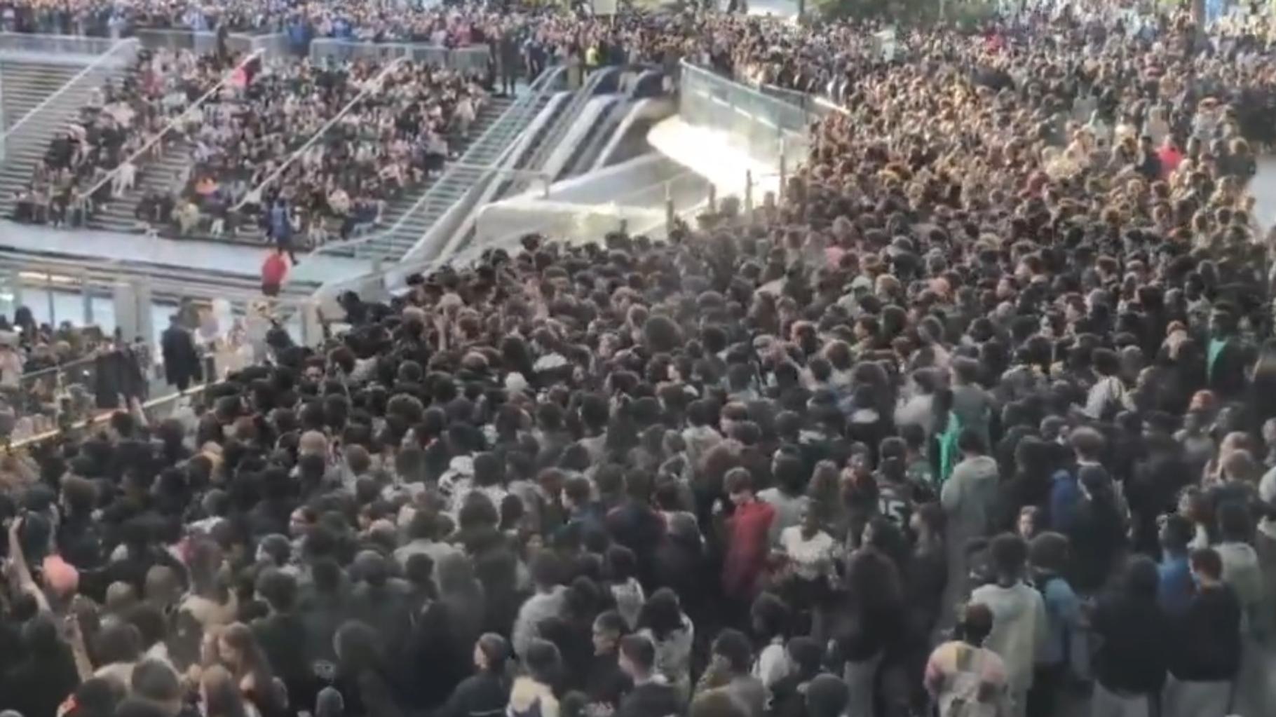 À Paris, aux Halles, des débordements après un concert de rap gratuit de L2B annulé