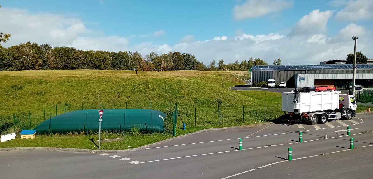 une centrale photovoltaïque verre le jour dans cette déchetterie
