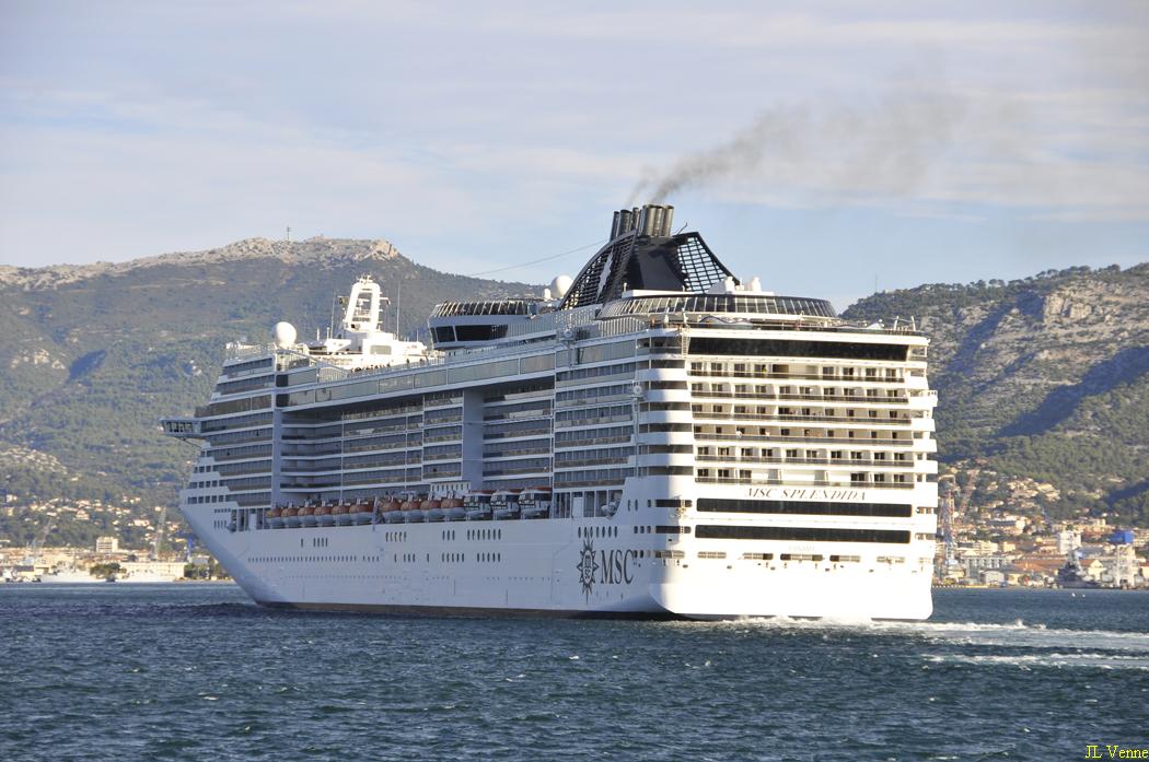 Le MSC Splendida se replie à Toulon à cause de la météo marseillaise