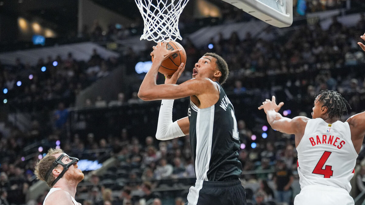 NBA : la vidéo du spectaculaire panier de Victor Wembanyama après un tour sur lui-même face à Toronto