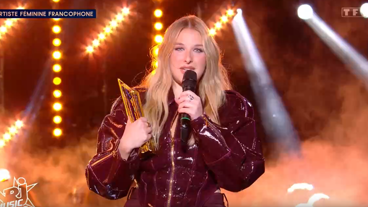 Helena sacrée artiste féminine francophone au NRJ Music Awards 2025.