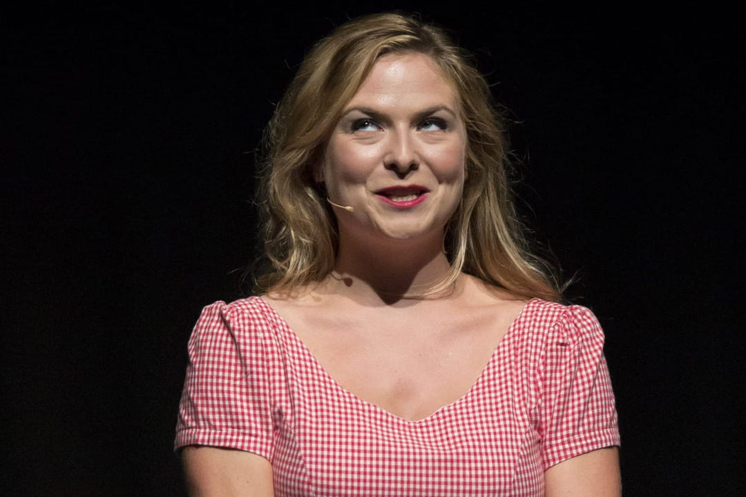 L'humoriste Constance s'est effondrée sur scène : "Ils m'ont tuée"