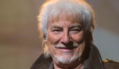 Hugues Aufray, chanteur le plus âgé au monde ?