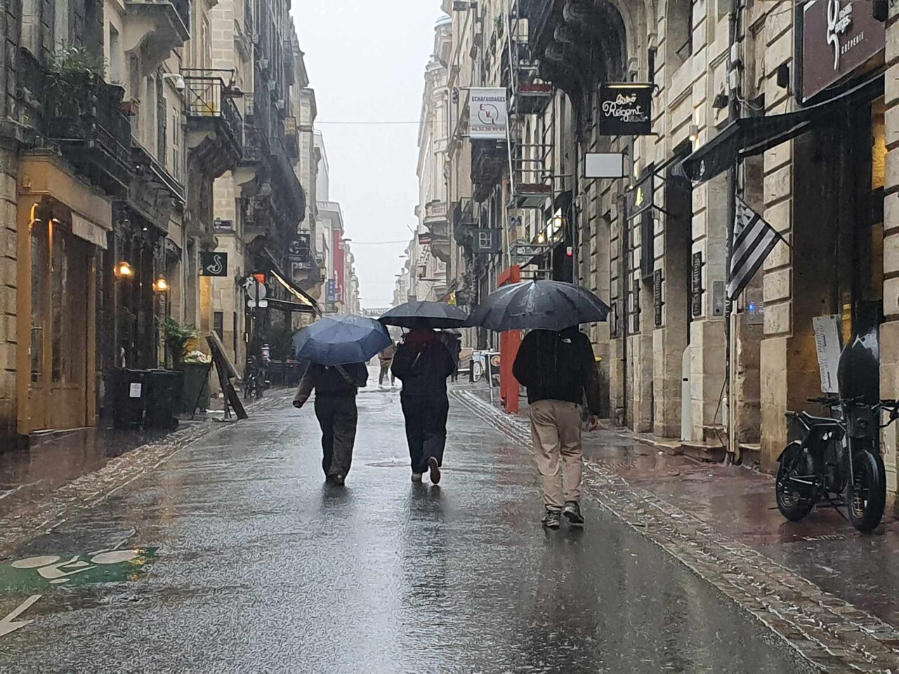 Du vent fort, de la pluie et des orages... Météo France annonce la fin de l'été indien à Bordeaux
