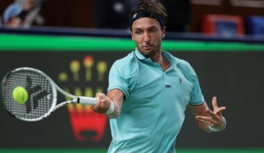 EN DIRECT - Tennis : Rinderknech mal parti face à Medvedev en demi-finale à Shanghai