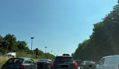 L'autoroute A1 est complètement saturée à la sortie de Lille ce vendredi : ce qu'il se passe