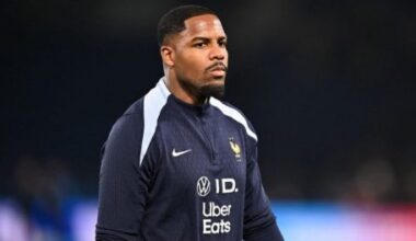 Maignan capitaine face à l'Islande