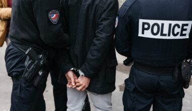 leur vaste arnaque avec du matériel d'espionnage a fait des milliers de victimes, le procès est proche