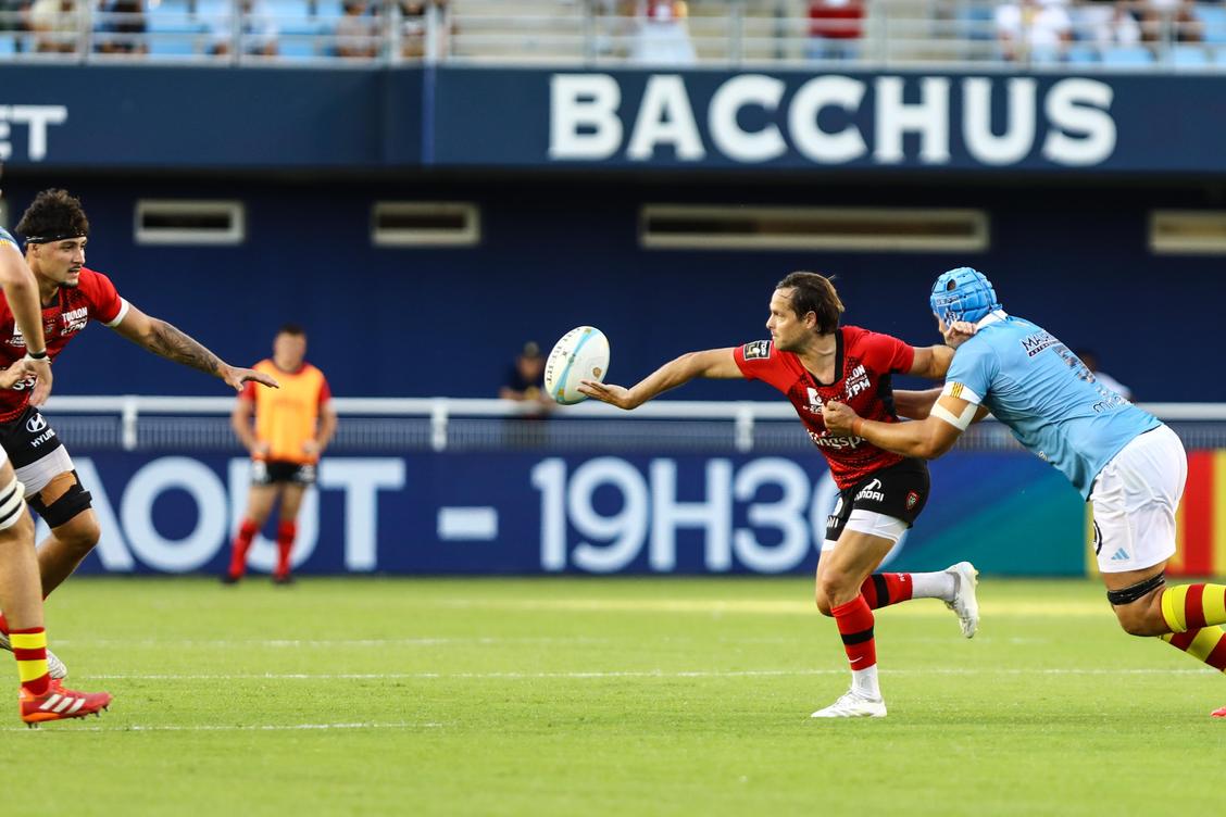 Première pour Le Bail, Domon à l’ouverture… Découvrez la composition de Toulon pour défier Toulouse