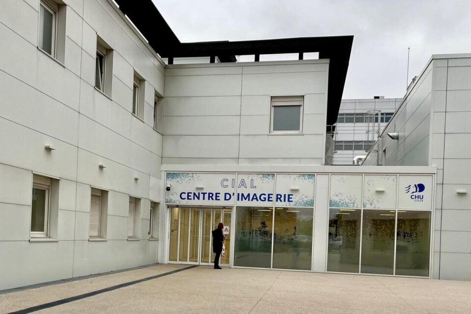 Le CIAL, situé près de l'hôpital Roger Salengro au CHU de Lille (Nord), accueille des patients extérieurs en semaine. Ce qui régule les flux dans l'établissement attenant et permet d'optimiser le parcours patient.