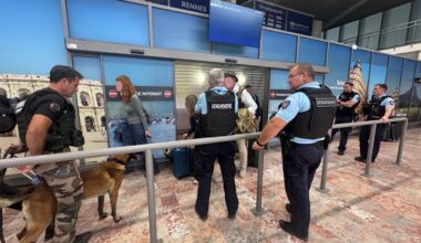 pourquoi les passagers de six vols ont été contrôlés un à un ?