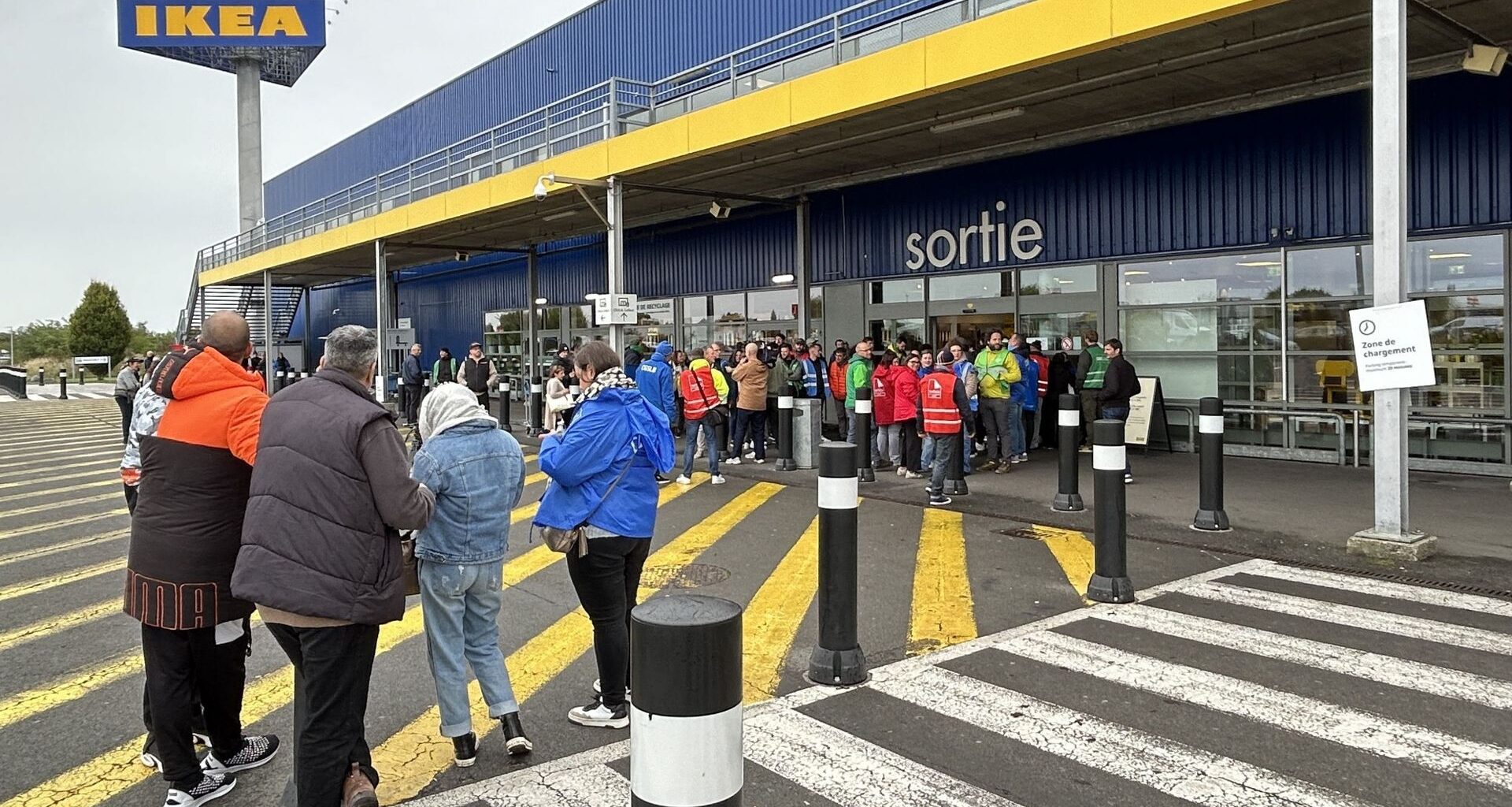 IKEA Hognoul en grève, le magasin fermé, le mouvement s’étend