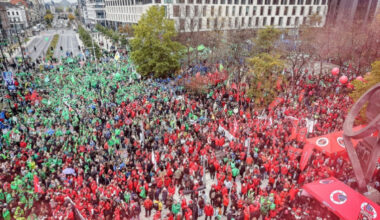 Belgique: manifestation massive à Bruxelles contre le budget "brutal" du gouvernement - 14/10/2025 à 15:57