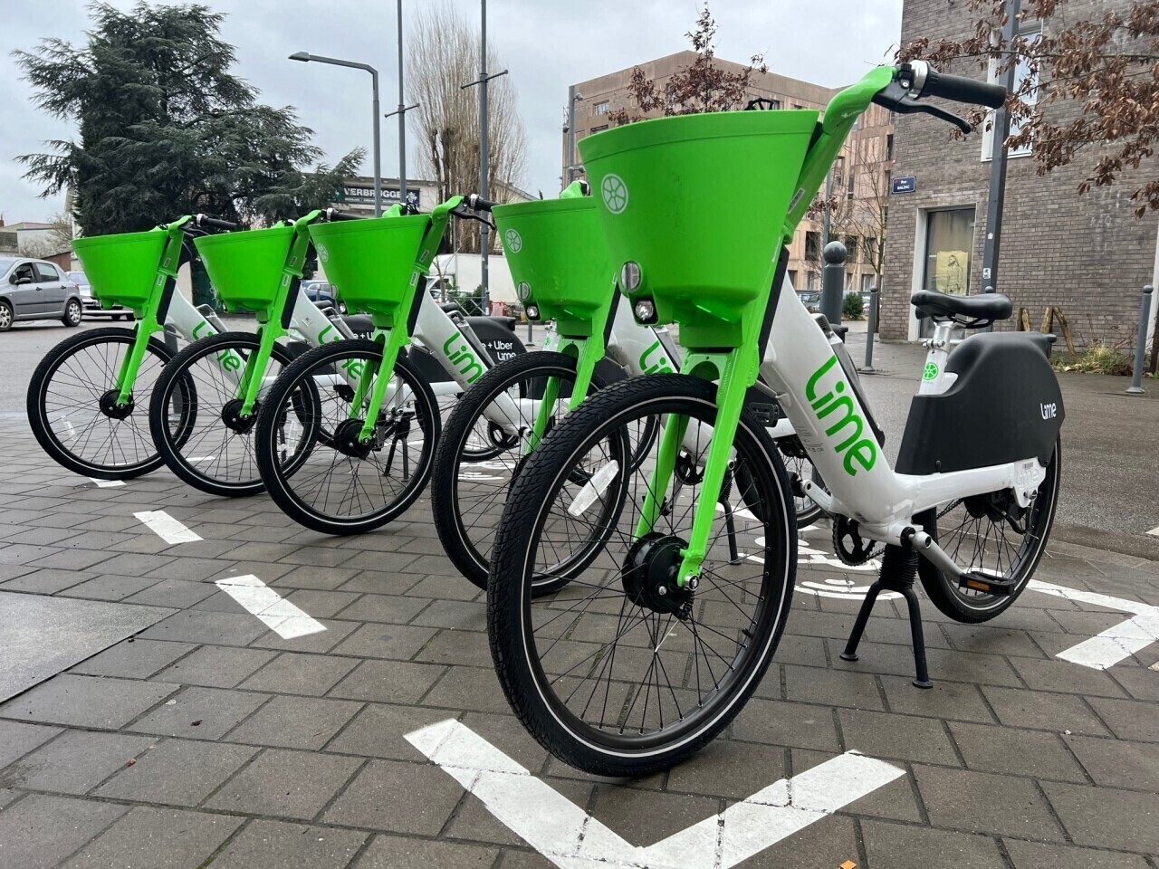 Lime annonce l'arrivée de 1000 vélos et trottinettes électriques supplémentaires