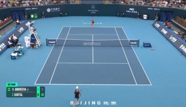 Tennis - WTA - Pékin : Kartal s'en sort contre Andreeva - L'Équipe