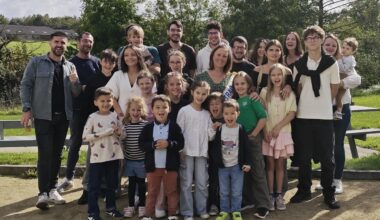 cette nounou reçoit une belle surprise pour son départ en retraite