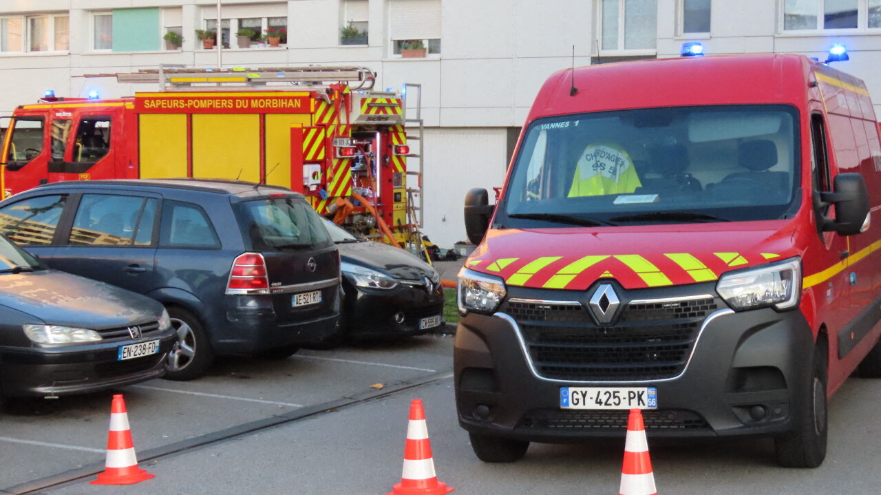 Nice. Deux voitures prennent feu dans un sous-sol, une dizaine de personnes intoxiquées