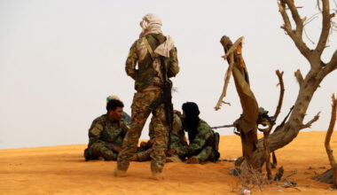 Face aux mercenaires russes de l'Africa Corps, les rebelles maliens utilisent les tactiques militaires ukrainiennes - 07/10/2025 à 13:57
