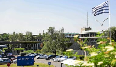 Stellantis : pourquoi l’usine de Rennes carbure alors que Mulhouse et Sochaux sont au ralenti