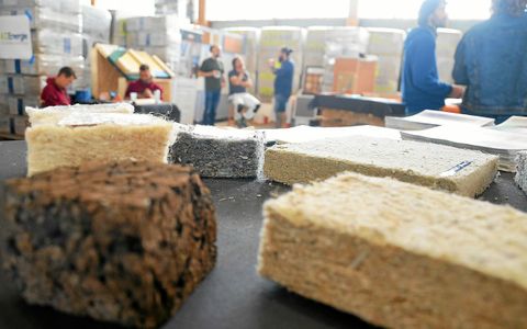 Le premier salon de l’éco-construction et de l’éco-rénovation du pays de Saint-Brieuc se déroulait ce samedi 20 septembre à Trémuson, dans les locaux de l’entreprise Tinatur.