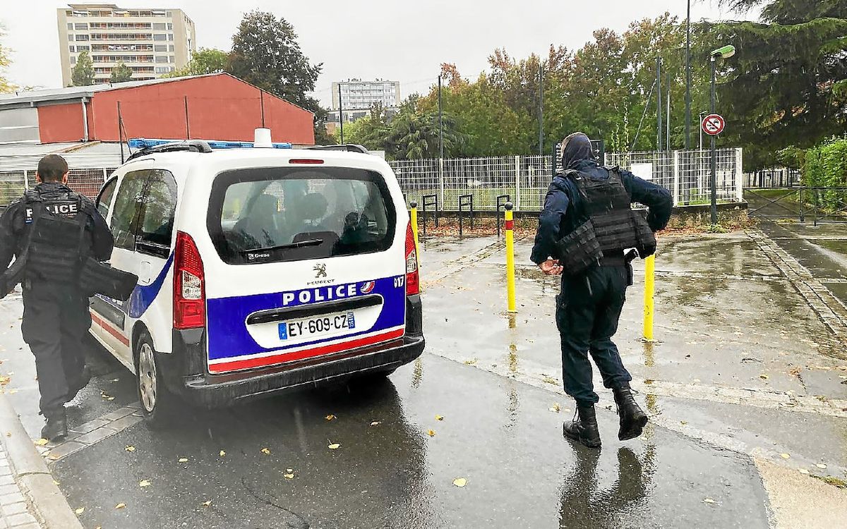 Des hommes armés recherchés autour d’une école à Rennes : les enfants confinés dans l’établissement