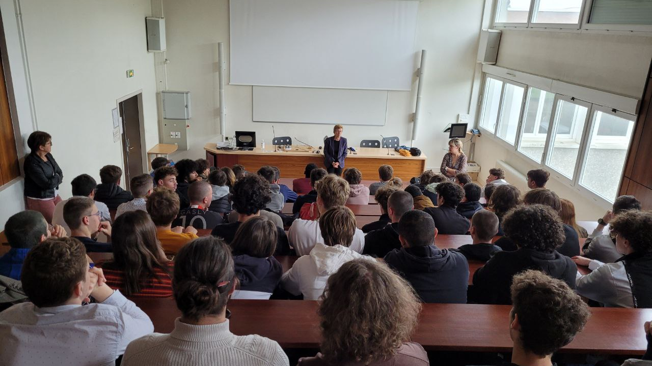 une convention inédite pour renforcer l’éducation à la citoyenneté des jeunes signée à la Nuit du droit