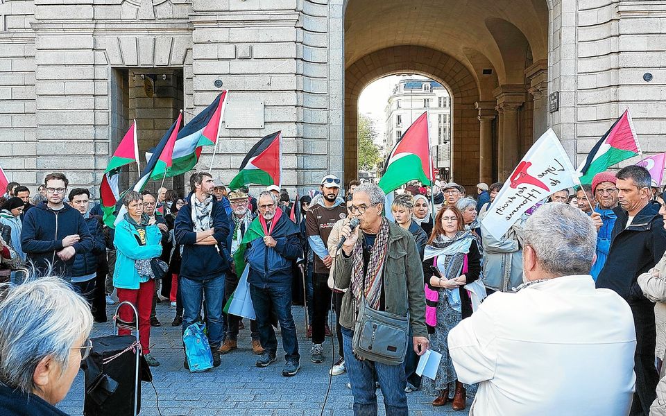 « Nous continuons à nous mobiliser » : à Rennes un rassemblement de soutien aux Palestiniens et à la flottille pour Gaza
