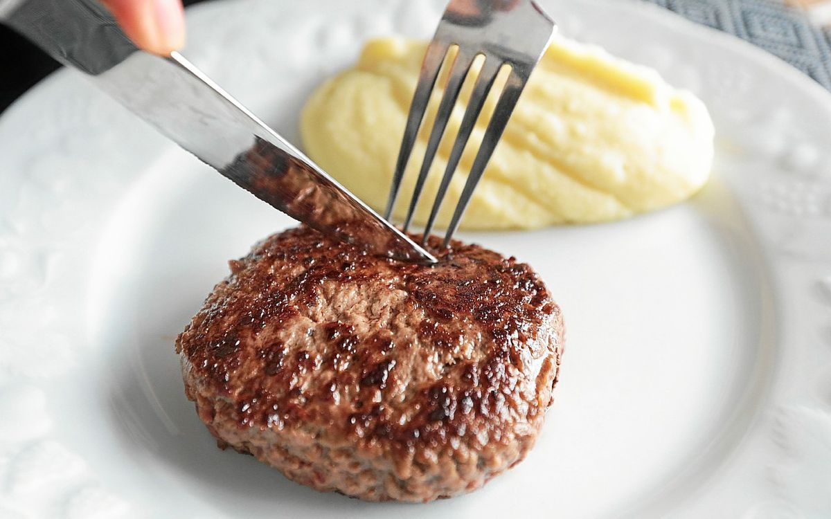 Moins d’un steak par semaine : des experts mondiaux conseillent de limiter sévèrement la consommation de viande pour rester en bonne santé