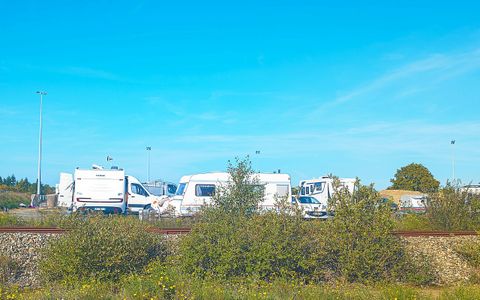 Ces familles devraient rester à La Janais jusqu’au printemps.