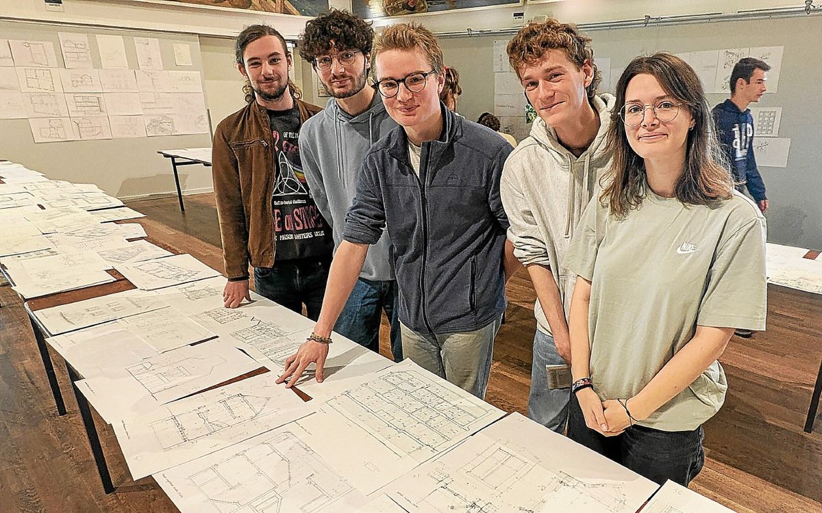 « Ils ont super bien bossé » : à Douarnenez, les étudiants architectes livrent leur restitution de cinq jours de travail intense sur le bâti ancien