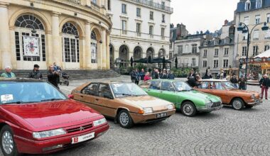 « Ça roule sans problème » : d’anciennes voitures Citroën défilent à Rennes