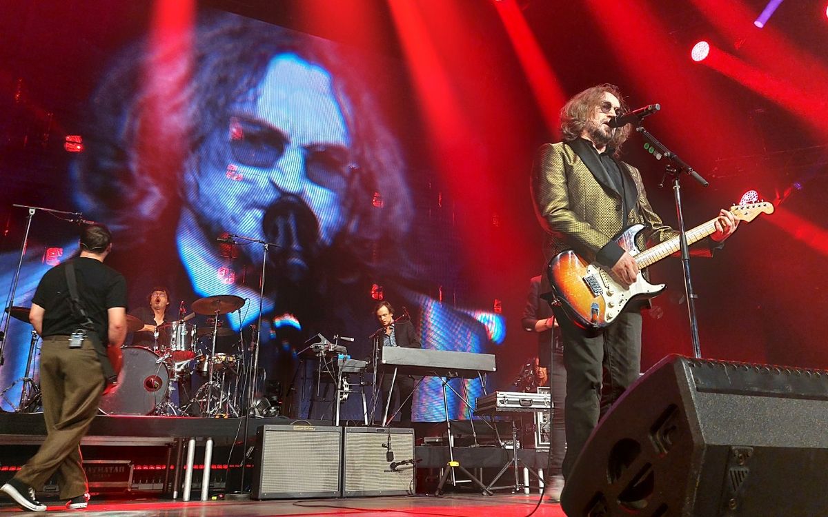 L’Accor Arena de Paris remplie pour les 30 ans de Matmatah