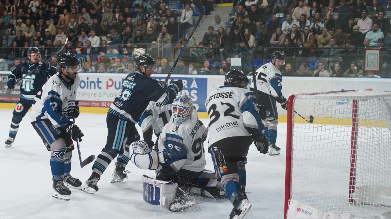 les Remparts de Tours dominent encore Nantes et prennent les commandes au classement