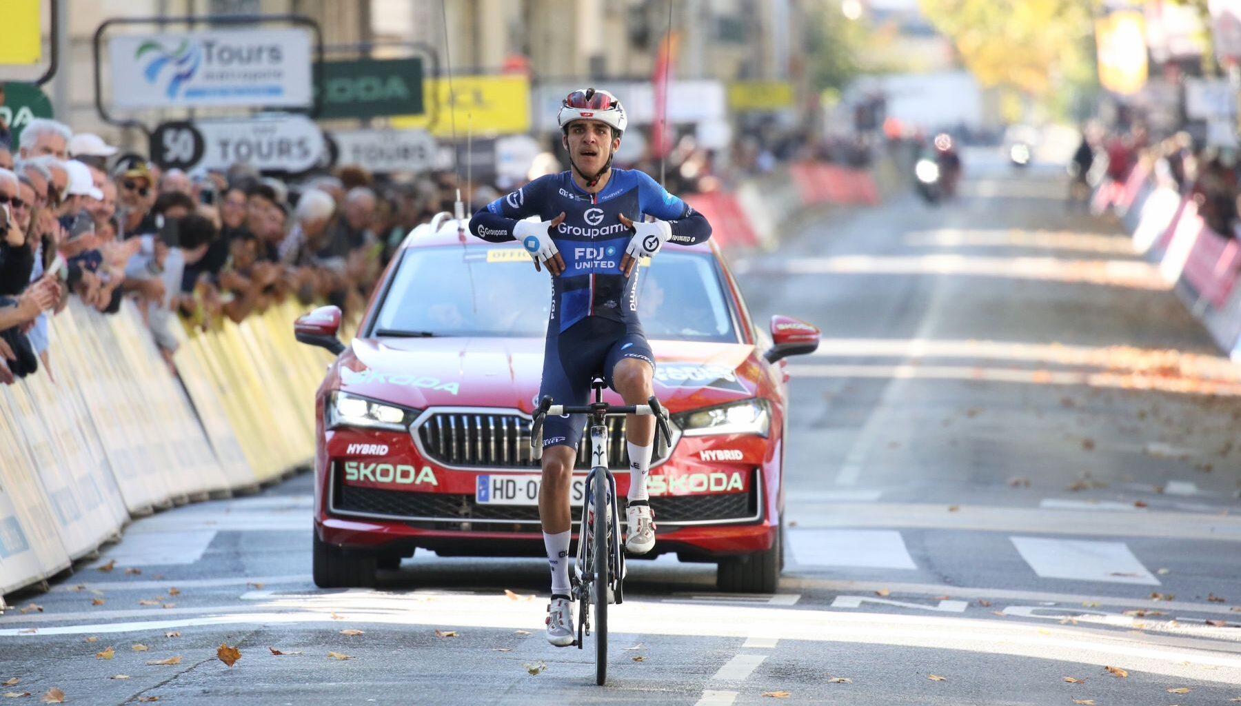 Paris-Tours Espoirs : Maxime Decomble 1er - DirectVelo
