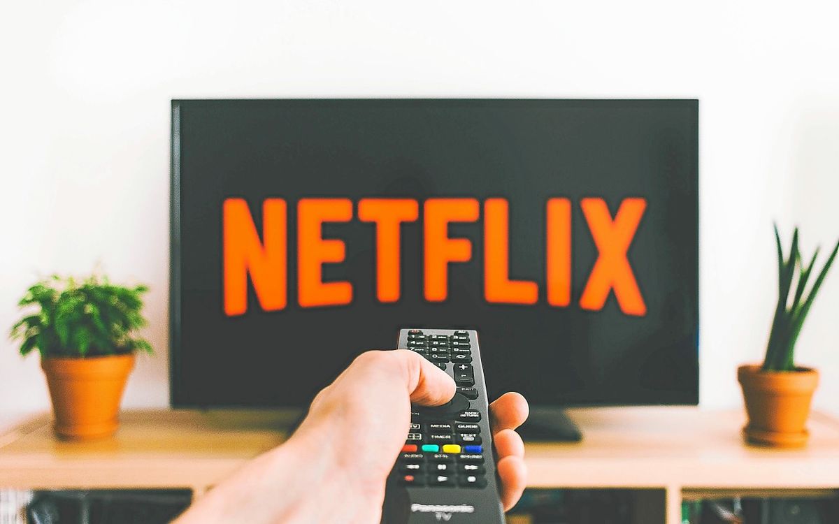 Qui est ce Rennais qui s’est glissé dans cette série à succès sur Netflix ?