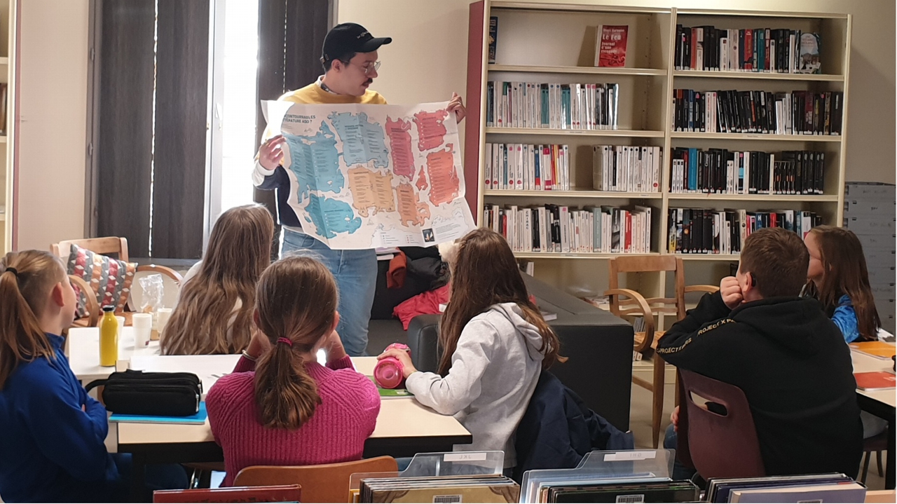 Tom Lévêque rencontre les collégiens à la "bibli"