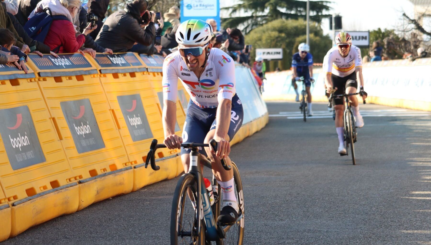 Mathieu Burgaudeau prolonge son bail - Actualité